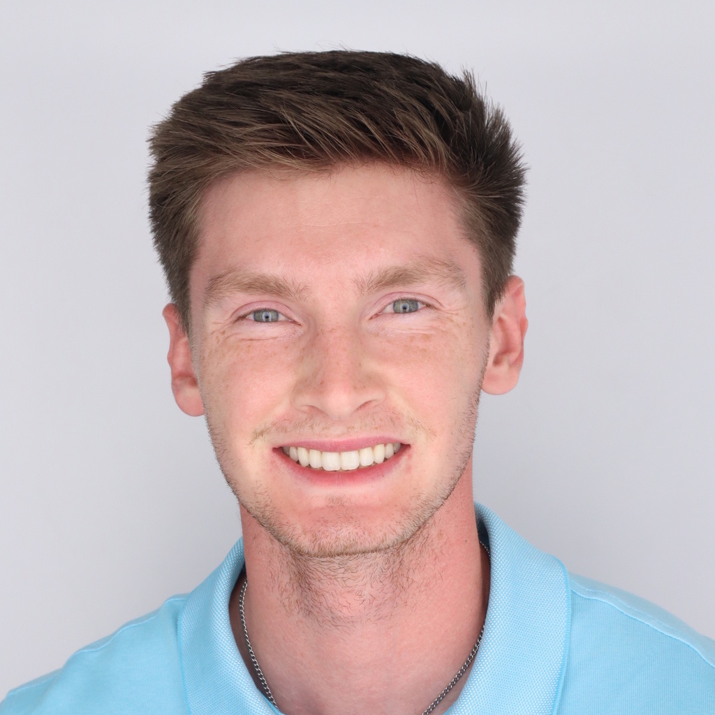 Portrait of Andrew Merkle.